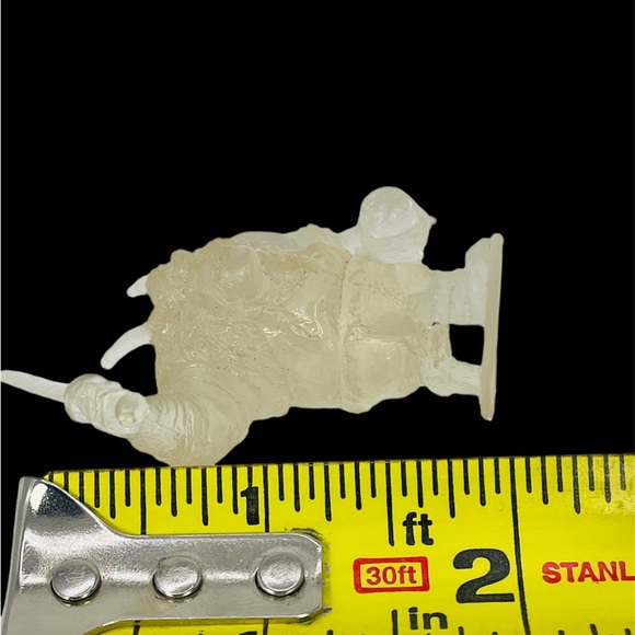 DreamWorks How To Train Your Dragon Gobber Clear Ice Mini Figure - Picture 6 of 6